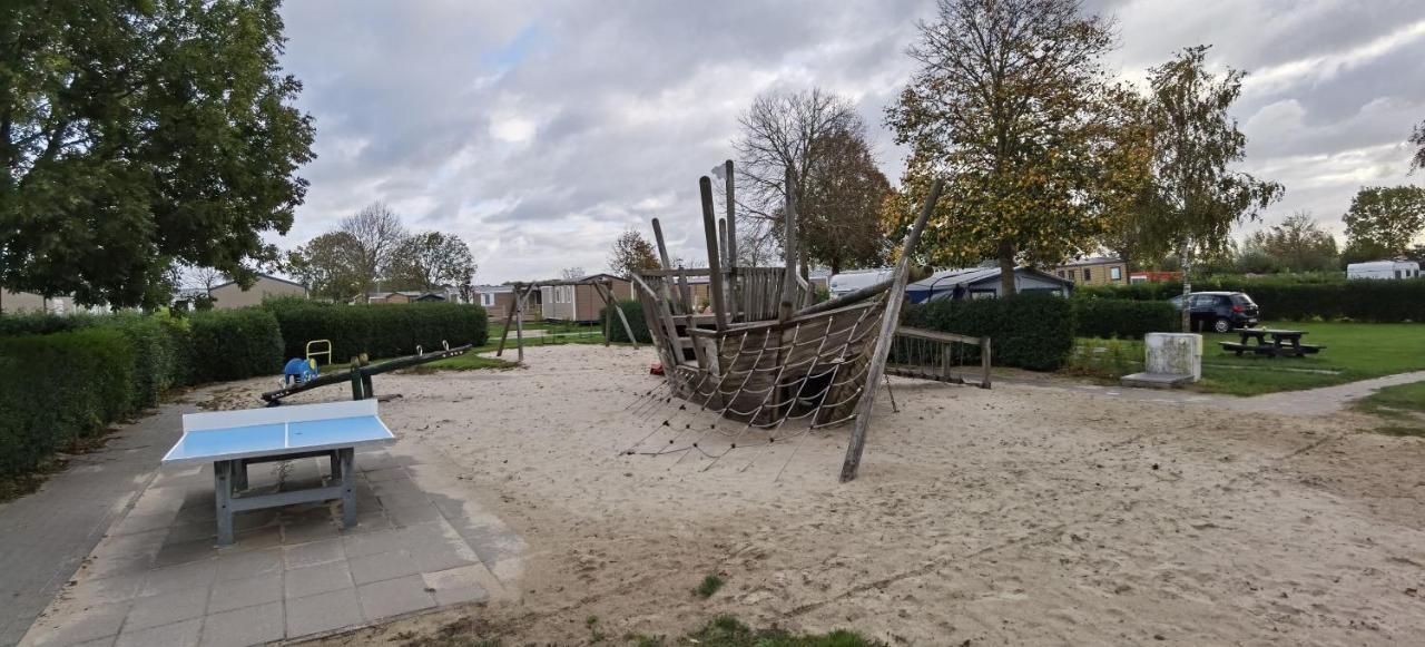 Chalet M44 Oostkapelle Kültér fotó